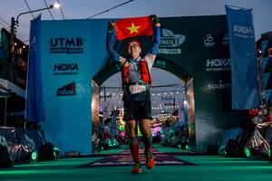 BIB: 5275
                            <button type="button" onclick="openModal(24863431)" class="btn btn-primary btn-sm float-right btn-popup" data-toggle="modal" data-target=".modal-high-quality">
                        <i class="fas fa-shopping-cart"></i> Add to Cart
                    </button>
                                            <button type="button" onclick="isThisMe(24863431, true)" class="btn btn-success btn-sm float-right btn-popup btn-isme hidden" data-toggle="tooltip" data-placement="bottom" title="นี่คือรูปของคุณใช่ไหม คลิกที่นี่เพื่อเอาเข้าอัลบั้ม">
                        <i class="fas fa-plus"></i> Add to album
                    </button>
                    <button type="button" onclick="isThisMe(24863431, false)" class="btn btn-warning btn-sm float-right btn-popup btn-isnotme hidden">
                        <i class="fas fa-ban"></i> Remove from album
                    </button>